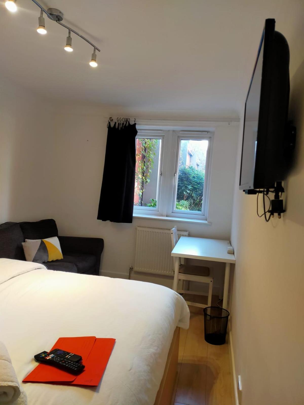Cobbold Court Share Flat Apartment London Exterior photo