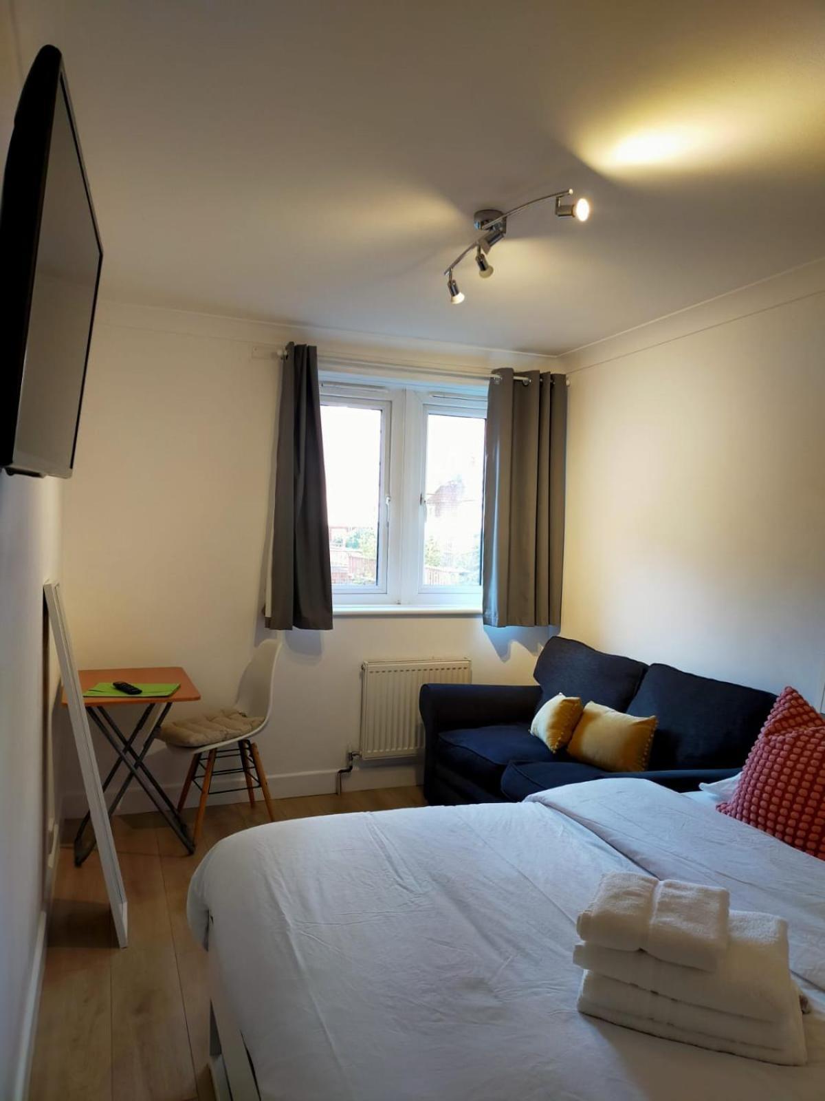 Cobbold Court Share Flat Apartment London Exterior photo